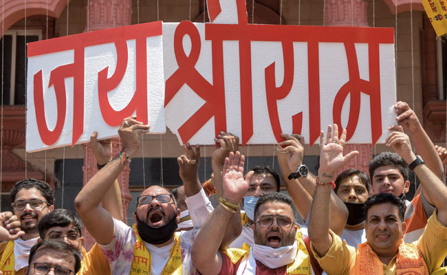 Hindutva Is Running Into Difficulties - by Rajmohan Gandhi