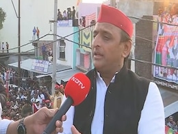 VIDEO: अयोध्या में हनुमान गढ़ी के दर्शन करने पहुंचे अखिलेश यादव, बोले- 'जनता समाजवादियों के साथ' VIDEO: अयोध्या में हनुमान गढ़ी के दर्शन करने पहुंचे अखिलेश यादव, बोले- 'जनता समाजवादियों के साथ'