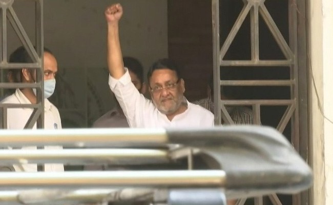 ED की रिमांड में रहेंगे मंत्री नवाब मलिक, महाराष्ट्र सरकार बोली- 'इस्तीफे का सवाल ही नहीं क्योंकि...'