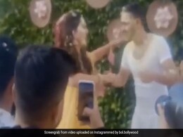 Inside Vikrant Massey And Sheetal Thakur's <i>Haldi</i> Inside Vikrant Massey And Sheetal Thakur's <i>Haldi</i>