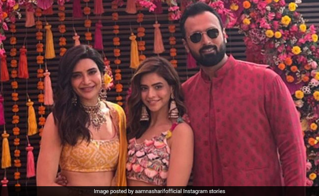 At Karishma Tanna's <i>Mehendi</i>, Aamna Sharif Had This Much Fun