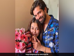गोपी बहू ने कर ली सगाई, ऑनस्क्रीन देवर हैं Devoleena Bhattacharjee के मंगेतर गोपी बहू ने कर ली सगाई, ऑनस्क्रीन देवर हैं Devoleena Bhattacharjee के मंगेतर