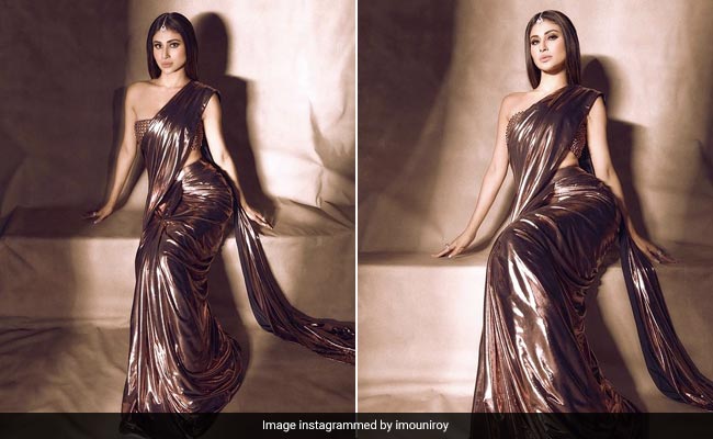 Mouni Roy's Metallic <i>Saree</i> Strikes The Right Balance Of Glam And Glitz