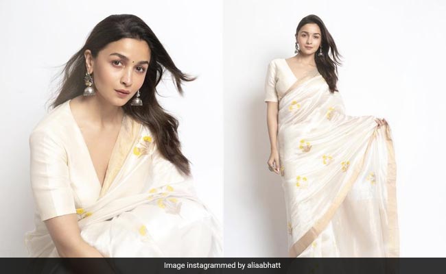 Alia Bhatt's Eternal Romance For White <i>Sarees</i> Is A Love Story Of A Different Kind