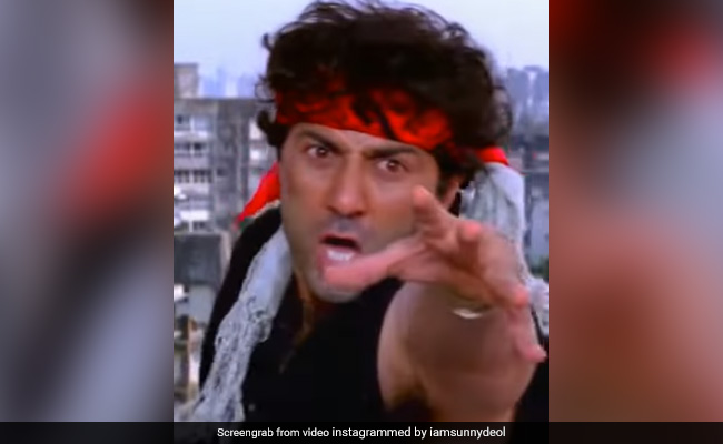 'ढाई किलो का हाथ' तो याद ही होगा, पढ़ें सनी देओल के वो दमदार डायलॉग्स जो आज भी बच्चे-बच्चे को याद हैं