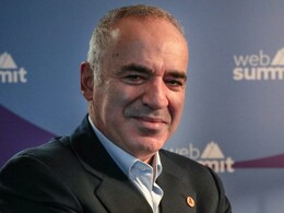 Former World Champ Boxer Klitschko, Chess Great Kasparov Speak Out On Russia-Ukraine Tension