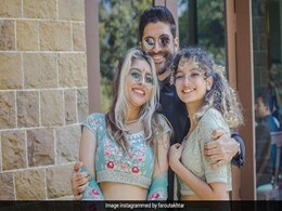 Farhan Akhta ने अपनी शादी पर बेटियों शाक्य और अकीरा के साथ किया डांस- देखें फोटो Farhan Akhta ने अपनी शादी पर बेटियों शाक्य और अकीरा के साथ किया डांस- देखें फोटो