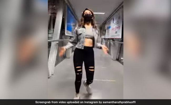 How To Kill Time During "Late Night Flight": Let Samantha Ruth Prabhu Be Your Guide