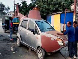 मैकेनिक ने टाटा नैनो को बनाया हेलीकॉप्टर, शादियों के लिए होने लगी बुकिंग मैकेनिक ने टाटा नैनो को बनाया हेलीकॉप्टर, शादियों के लिए होने लगी बुकिंग