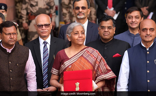 शुरू हुआ अर्थव्&zwj;यवस्&zwj;था का अमृत काल, भविष्&zwj;य की ही सोचो; आज के छोड़ो सवाल