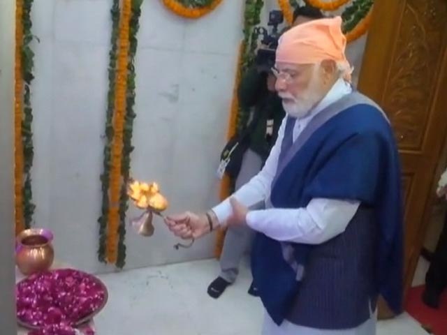 PM Offers Prayers At Ravidas Temple, Posts Video of "Very Special Moments"