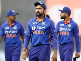 Indian Cricketers Wear Black Armbands In Honour Of Lata Mangeshkar In 1st ODI Against West Indies Indian Cricketers Wear Black Armbands In Honour Of Lata Mangeshkar In 1st ODI Against West Indies