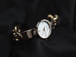Valentine's Day 2022: 8 Trendy Watches To Gift This Valentine's Day Valentine's Day 2022: 8 Trendy Watches To Gift This Valentine's Day