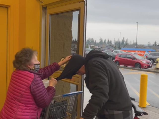 Viral: Badass Granny Single-handedly Stops Shoplifter At Walmart