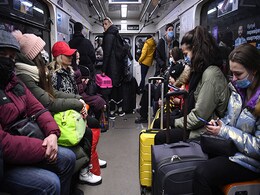 'शांत और सुरक्षित रहें, बम की चेतावनी सुनने पर बचाव वाले नजदीकी आश्रय में पहुंचें' : यूक्रेन में भारतीय दूतावास ने जारी की एडवाइजरी 'शांत और सुरक्षित रहें, बम की चेतावनी सुनने पर बचाव वाले नजदीकी आश्रय में पहुंचें' : यूक्रेन में भारतीय दूतावास ने जारी की एडवाइजरी