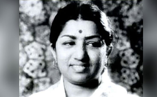 Legendary Singer Lata Mangeshkar, India's Nightingale, Dies At 92