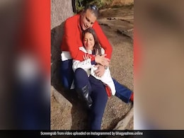 खूबसूरत वादियों के बीच पति संग रोमांस फरमाते हुए भाग्यश्री ने शेयर किया Video, फैन्स ने कहा- स्मार्ट जोड़ी खूबसूरत वादियों के बीच पति संग रोमांस फरमाते हुए भाग्यश्री ने शेयर किया Video, फैन्स ने कहा- स्मार्ट जोड़ी