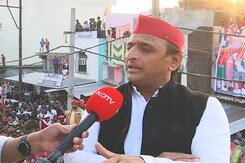"UP Is No. 1 In Crimes Now And They Point Fingers At Us?": Akhilesh Yadav "UP Is No. 1 In Crimes Now And They Point Fingers At Us?": Akhilesh Yadav