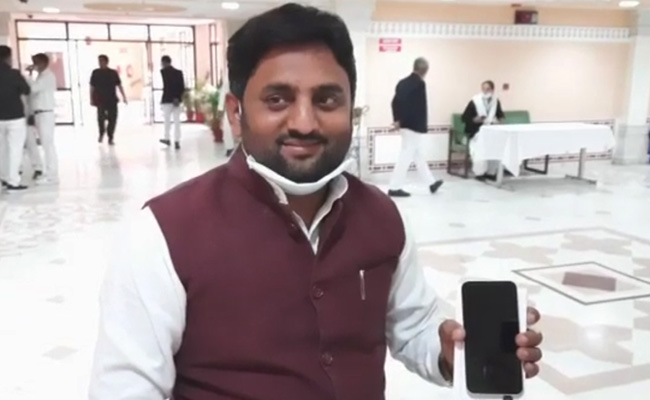 Amid Row Over iPhone, Congress' "Laptop" Jibe At Rajasthan BJP MLAs