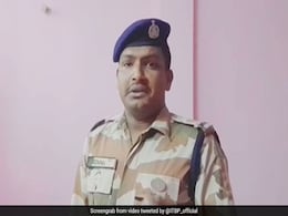 सेना के जवान ने बप्पी दा को खास अंदाज में दी श्रद्धांजलि, वीडियो हुआ वायरल सेना के जवान ने बप्पी दा को खास अंदाज में दी श्रद्धांजलि, वीडियो हुआ वायरल