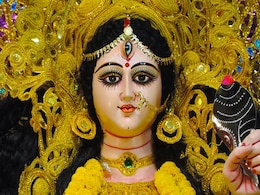 मां ब्रह्मचारिणी की पूजा के बाद करें ये आरती, पूर्ण होगी हर मनोकामना मां ब्रह्मचारिणी की पूजा के बाद करें ये आरती, पूर्ण होगी हर मनोकामना