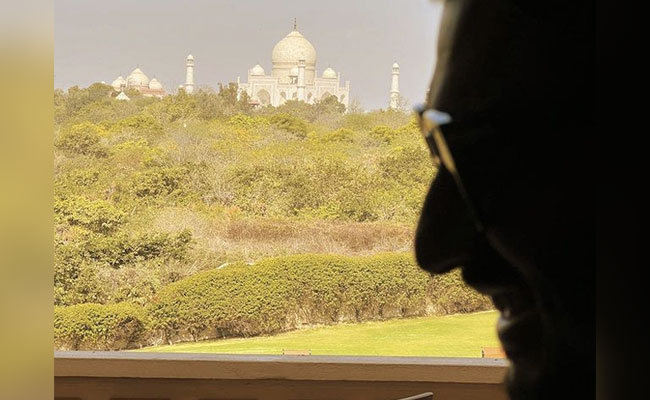 Ranbir Kapoor Saw The Taj Mahal (For The First Time, Apparently) - Not With Alia But With...
