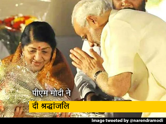 "स्‍वर और स्‍नेह के रूप में हमेशा हमारे बीच रहेंगी": PM मोदी ने लता मंगेशकर को दी श्रद्धांजलि