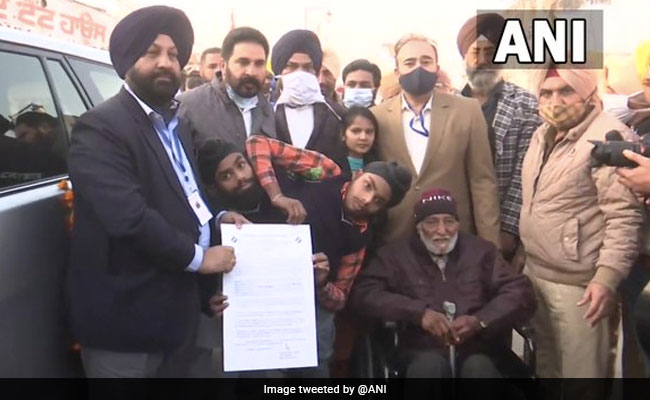 Goggles On For Secrecy, Punjab's Conjoined Twins Cast Separate Votes