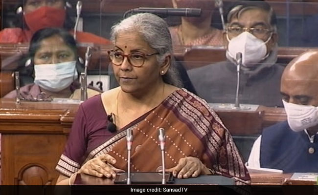 Budget Highlights: एक साल में PM आवास योजना के तहत बनेंगे 80 लाख नए घर, बजट में वित्त मंत्री का एलान