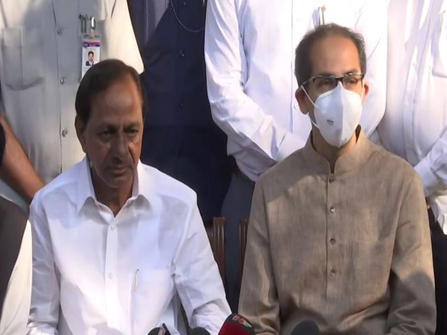 We Are Brothers, Says KCR After Lunch At Uddhav Thackeray's