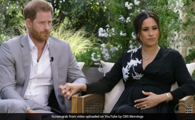 Meghan's Oprah Interview Outfit Named 'Dress Of The Year'