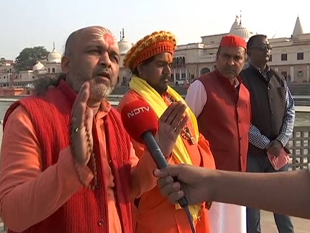 UP Polls: Heated Political Debate On The Banks Of Saryu