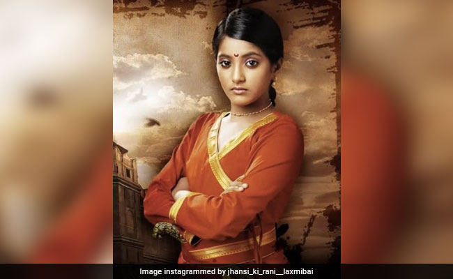 'झांसी की रानी' में छोटी मनु का अब बदल गया है पूरा लुक, लेटेस्ट तस्वीर देख फैंस की बोलती हो गई बंद