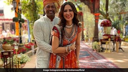 Kim Sharma Savours Delicious Rajasthani Cuisine On Valentines Day With Leander Paes