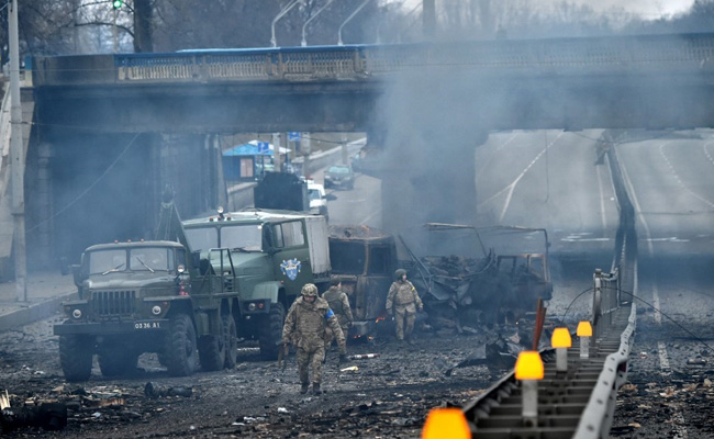 Russia Halts Gas Supply To Poland, Bulgaria Over Ukraine