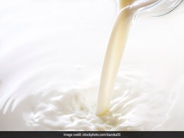 Skin Care: चेहरे पर कच्चा दूध लगाने से मिलते हैं ये 5 फायदे, आप भी जानिए और उठाइये इसके लाभ Skin Care: चेहरे पर कच्चा दूध लगाने से मिलते हैं ये 5 फायदे, आप भी जानिए और उठाइये इसके लाभ