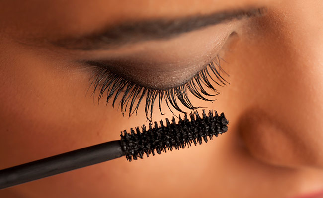 Get A Smudge-Proof Eye Makeup Look With These Waterproof Mascaras