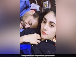 49 साल के पाकिस्तानी सांसद ने 18 साल की लड़की से की शादी, रोमांटिक वीडियो वायरल 49 साल के पाकिस्तानी सांसद ने 18 साल की लड़की से की शादी, रोमांटिक वीडियो वायरल