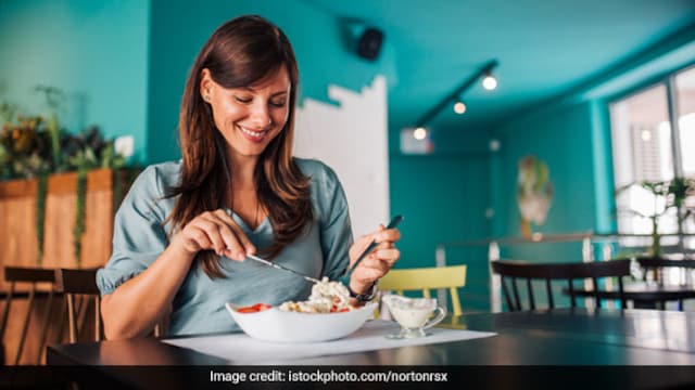 Eating a salad with chickpeas can help you feel relaxed and reduce stress levels