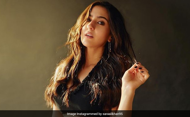 Sara Ali Khan Was Asked By Troll Why Her <i>Shayari</i> Is "So Bad." Her Reply - Mic Drop
