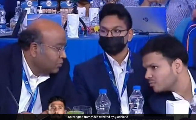 क्या IPL Auction में हो गई है सचमुच बड़ी गलती, VIDEO में देखिए कैसे खलील अहमद को दिल्ली नहीं मुंबई इंडियंस ने खरीदा था