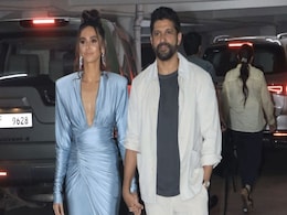 Shibani Dandekar शादी के बाद नजर आईं डिफरेंट अंदाज में, फैंस ने कहा यह दुल्हन है सबसे हटकर, देखें Photos Shibani Dandekar शादी के बाद नजर आईं डिफरेंट अंदाज में, फैंस ने कहा यह दुल्हन है सबसे हटकर, देखें Photos