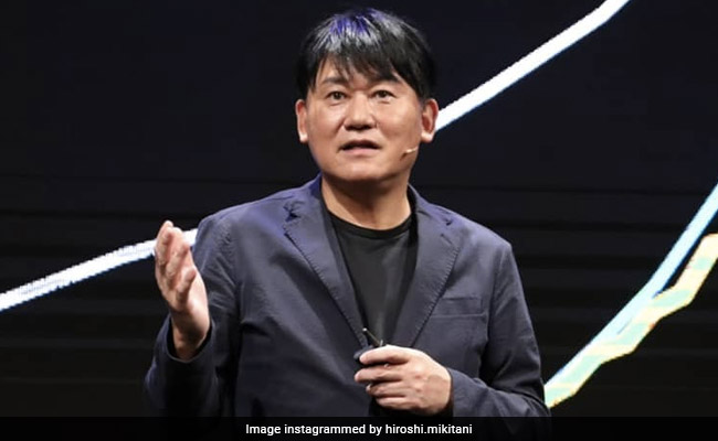 Japanese Billionaire Hiroshi Mikitani Donates $8.7 Million To Ukraine