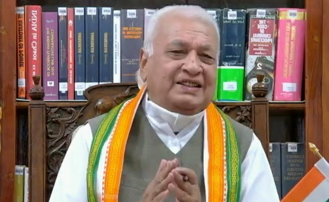 Kerala Governor Sends Show Cause Notices To Vice Chancellors Amid Row