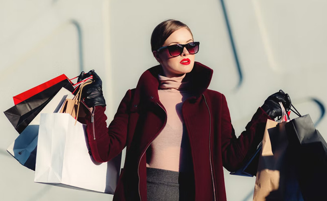 इन 5 चीजों पर लड़कियां करती हैं सबसे ज्यादा खर्च, ये टिप्स करेंगे बजट में फैशनेबल दिखने में मदद