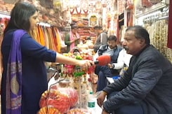 A Reality Check On Delhi's Wholesale Market As Covid Curbs Ease A Reality Check On Delhi's Wholesale Market As Covid Curbs Ease