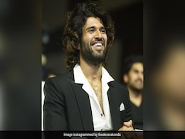 Vijay Deverakonda Relationship Status: विजय देवरकोंडा ने अपने रिलेशनशिप स्टेटस को लेकर तोड़ी चुप्पी, बोले- मैं किसी को ठेस नहीं पहुंचाना चाहूंगा Vijay Deverakonda Relationship Status: विजय देवरकोंडा ने अपने रिलेशनशिप स्टेटस को लेकर तोड़ी चुप्पी, बोले- मैं किसी को ठेस नहीं पहुंचाना चाहूंगा