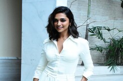 Deepika Padukone Lights Up <i>Gehraiyaan</i> Promotions In Bright White Deepika Padukone Lights Up <i>Gehraiyaan</i> Promotions In Bright White
