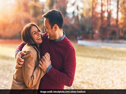 Hug Day 2022: सिर्फ यूं ही न मिलें गले बल्कि दिल से दें प्यार की झप्पी, इसके हैं कमाल के फायदे Hug Day 2022: सिर्फ यूं ही न मिलें गले बल्कि दिल से दें प्यार की झप्पी, इसके हैं कमाल के फायदे