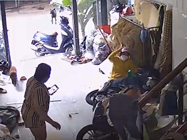 Caught On Camera: Motorcycle Crashes Into Living Room